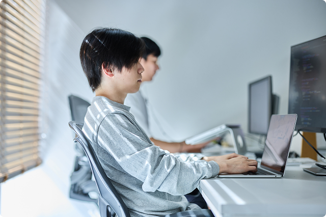 コーディングしている様子2